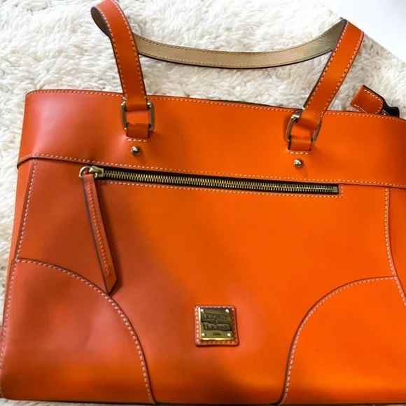 Dooney and Bourke Orange Leather Like New Bag - Picture 8 of 16